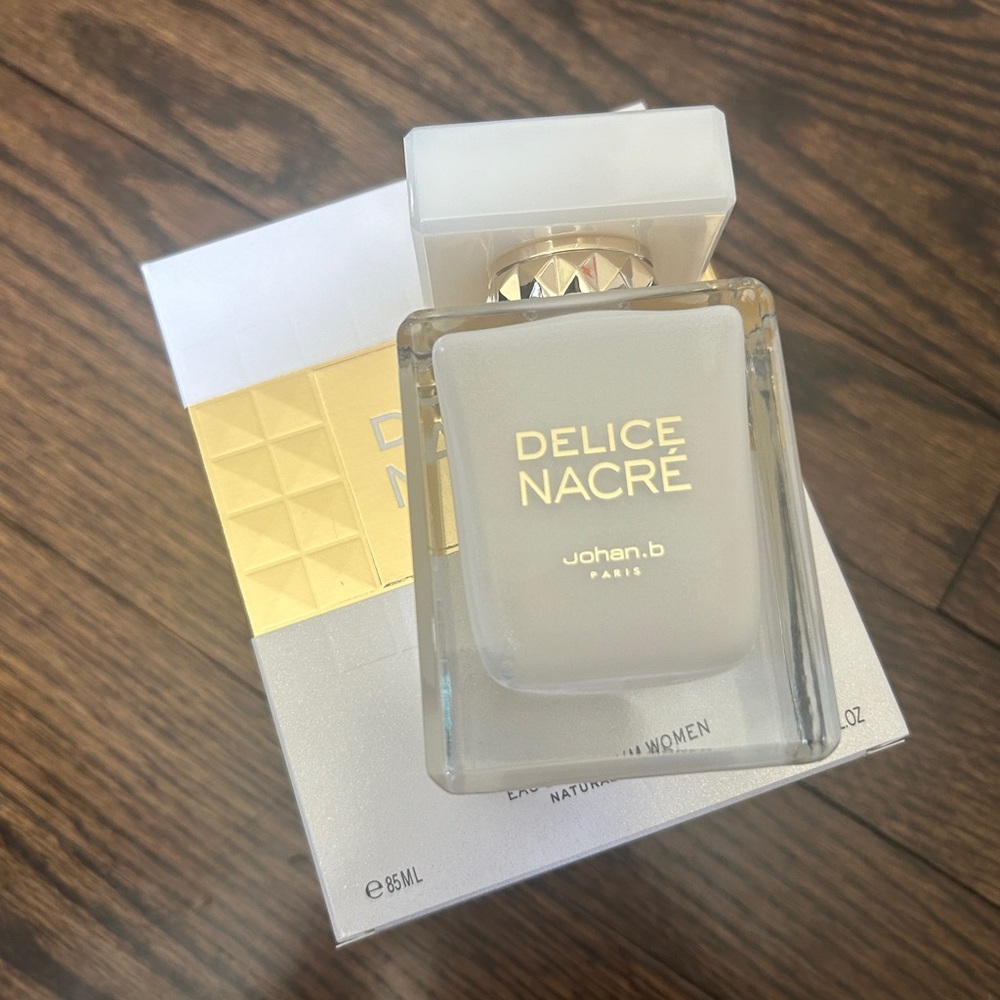 Delice Nacre Perfume